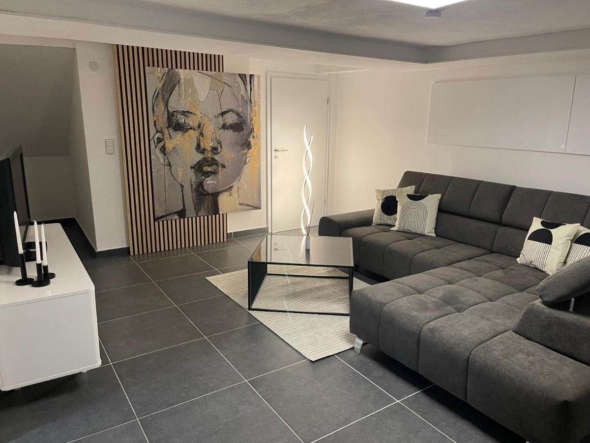 Stilvolles Designappartment Mit Terasse & Garten Im Idylischem Bindlach Exterior photo