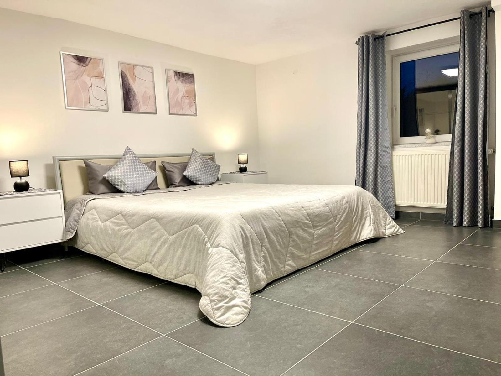 Stilvolles Designappartment Mit Terasse & Garten Im Idylischem Bindlach Exterior photo