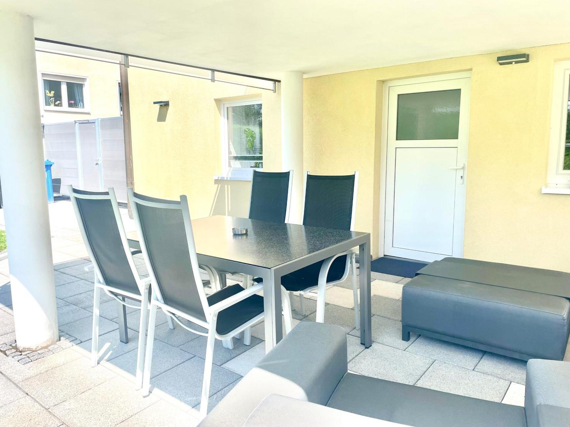 Stilvolles Designappartment Mit Terasse & Garten Im Idylischem Bindlach Exterior photo